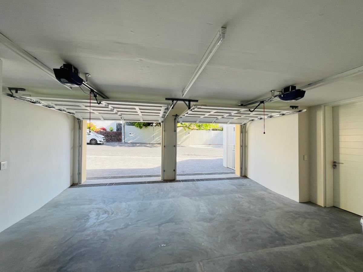 Moonshine - Two Bedroom House With Inverter Ciudad del Cabo Exterior foto